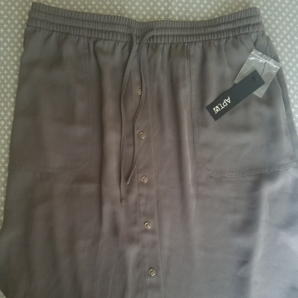 Apt. 9 Grey Skirt
